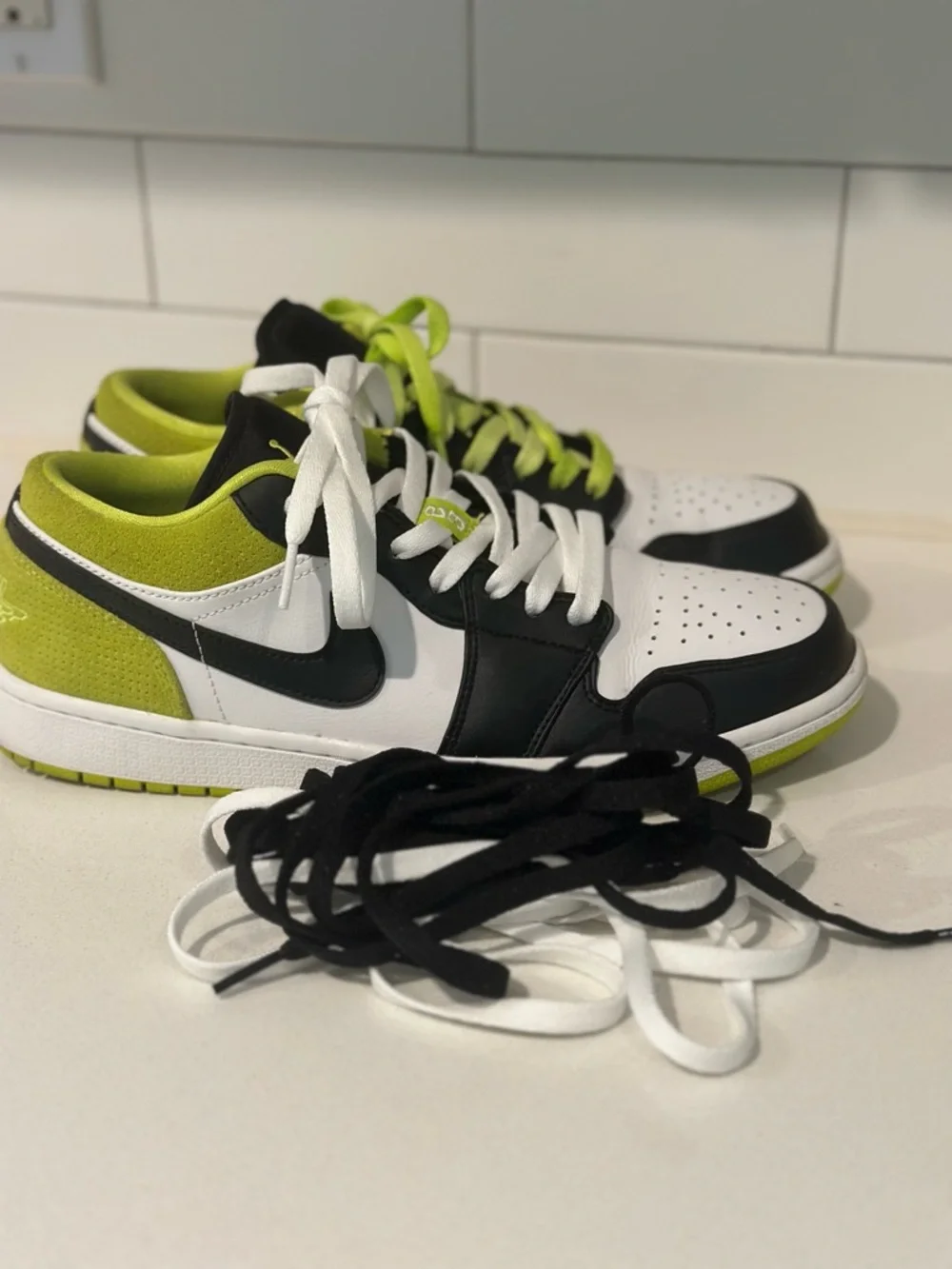 Jordan 1 Low SE 